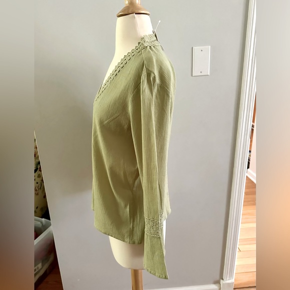 J Crew 3/4 sleeve gauze shirt. Perfect summer weight! Size M. NWT - Picture 3 of 3
